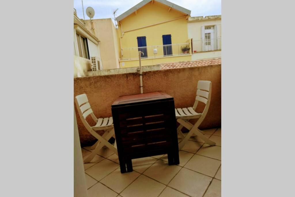 Le Tribord - F2 duplex avec balcon à 30 m de la plage Palavas-les-Flots Extérieur photo