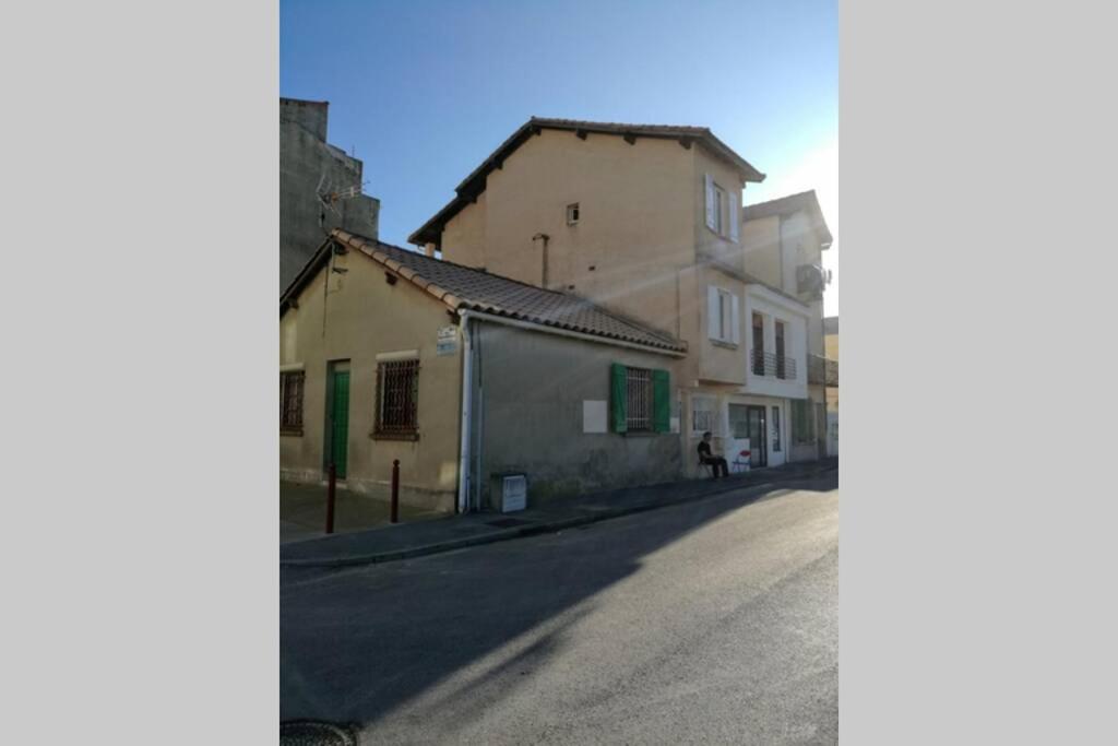 Le Tribord - F2 duplex avec balcon à 30 m de la plage Palavas-les-Flots Extérieur photo